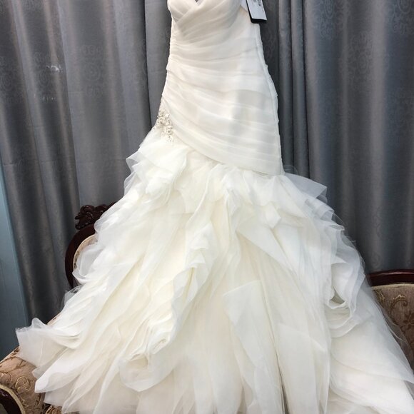 Ruffle-Bottom Mermaid Fit & Flare Bridal Gown, Sexy Flattering Corset Flounced - Picture 5 of 13